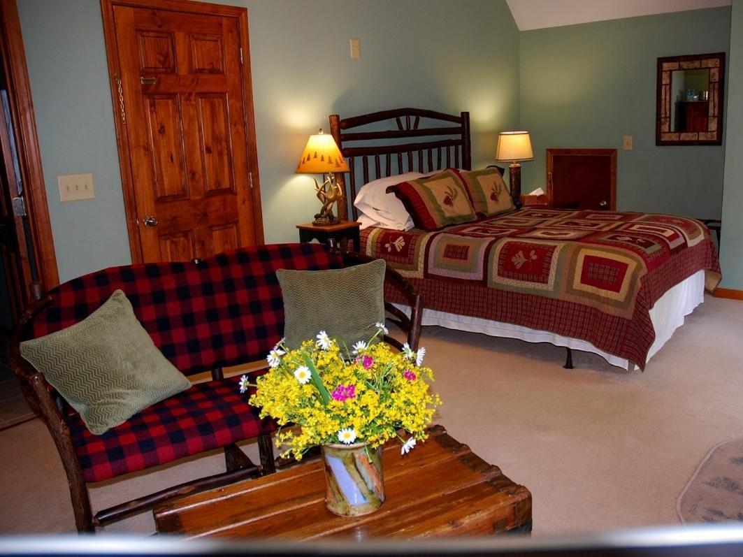 Long Mountain Lodge Bed & Breakfast ดาห์ลอนีกา ห้อง รูปภาพ